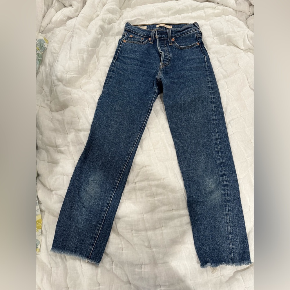 Levi’s wedgie fit dark wash jeans